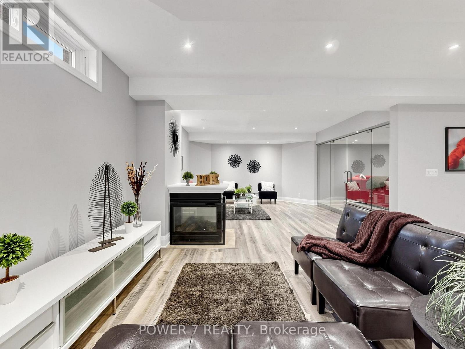315 North Lake Road, Richmond Hill, Ontario  L4E 3A2 - Photo 36 - N13723778