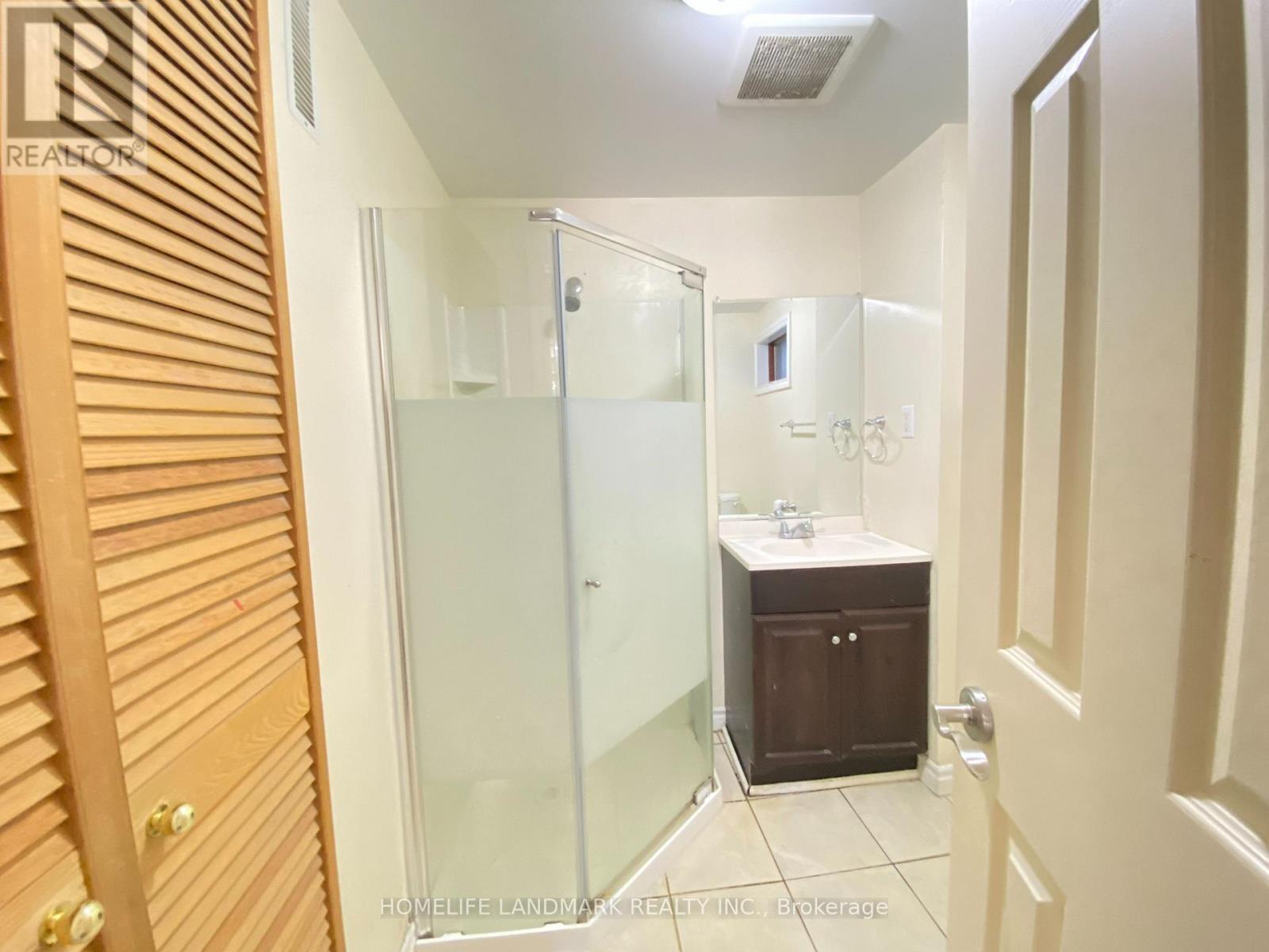 Basement - 19 Redwood Lane, Markham, Ontario  L3R 3Z1 - Photo 18 - N13723816