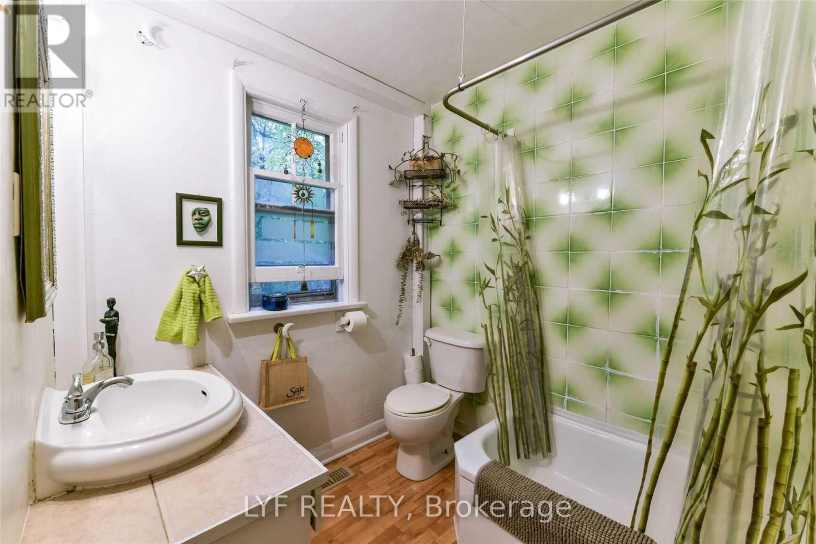 Rm 1 - 173 Maple Avenue, Richmond Hill, Ontario  L4C 2J1 - Photo 16 - N13723880