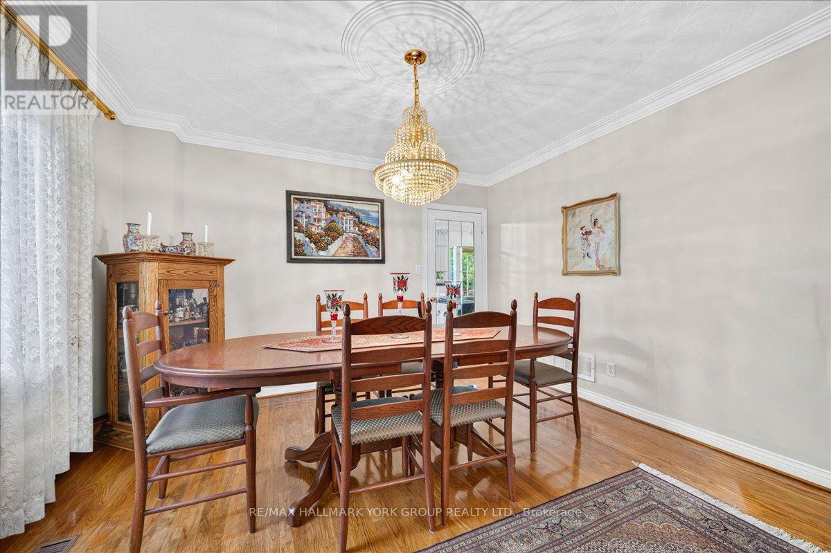 96 Townsgate Drive, Vaughan, Ontario  L4J 8A4 - Photo 12 - N13723940