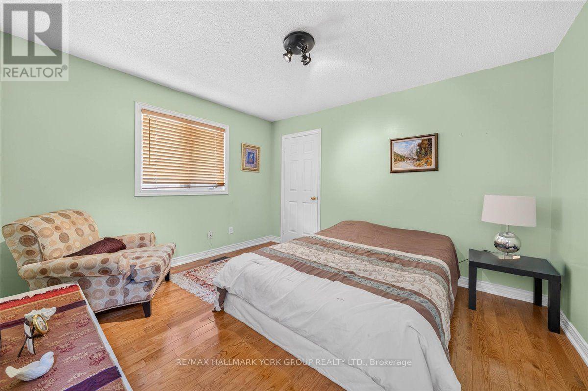 96 Townsgate Drive, Vaughan, Ontario  L4J 8A4 - Photo 21 - N13723940