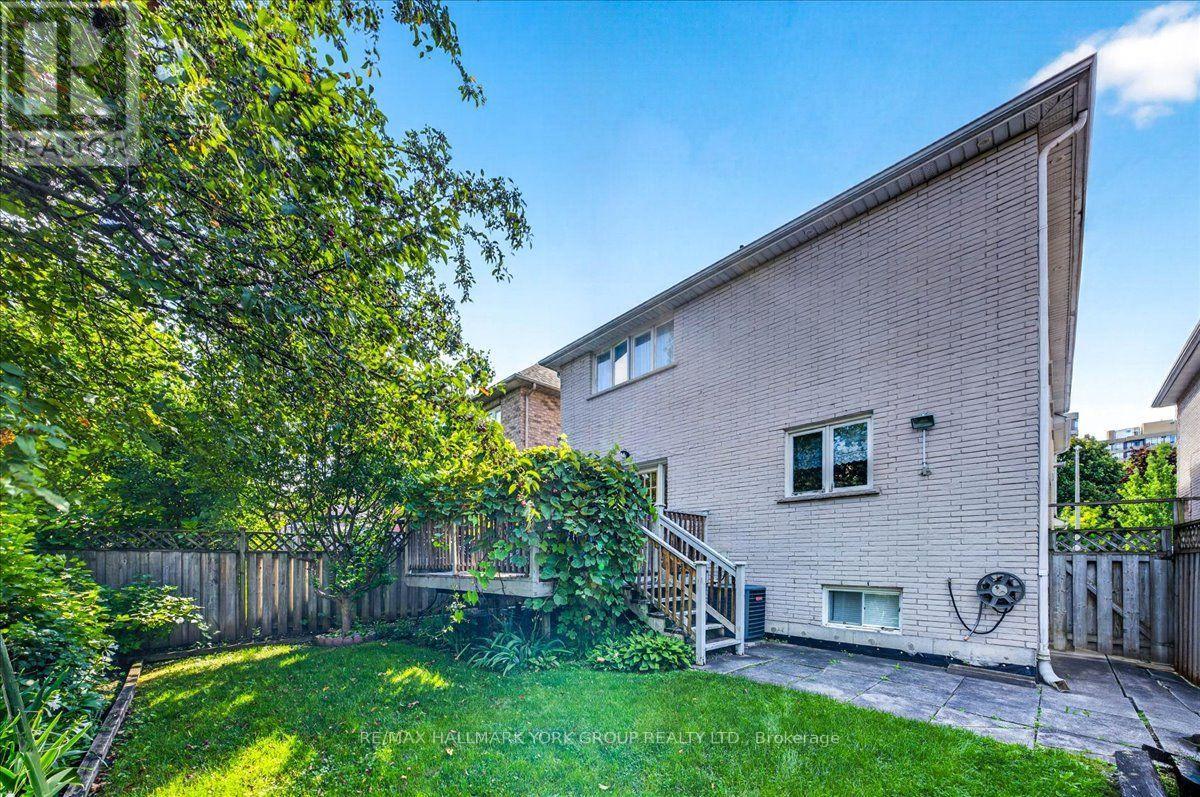 96 Townsgate Drive, Vaughan, Ontario  L4J 8A4 - Photo 26 - N13723940
