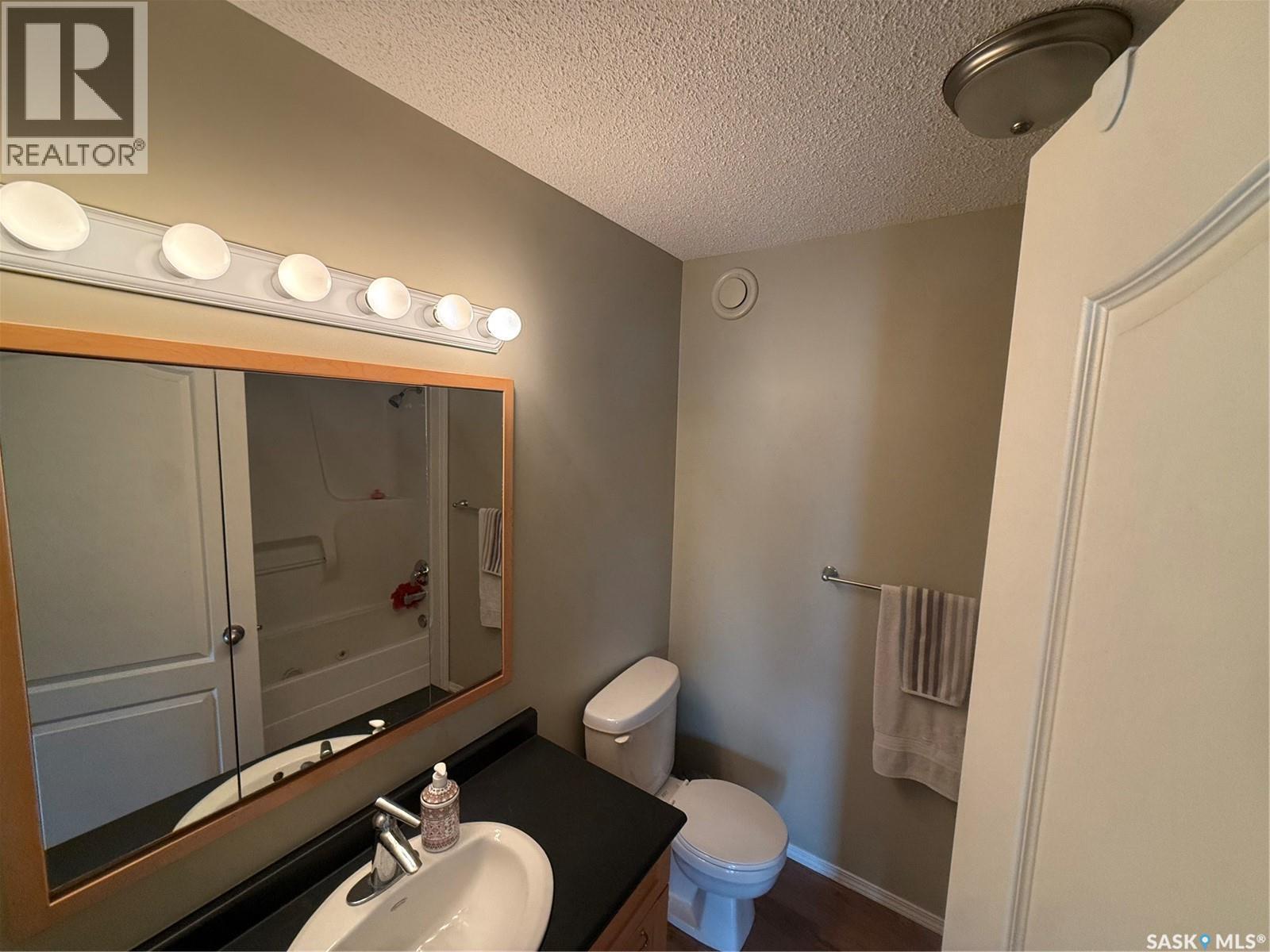 6 Shaw Place, Assiniboia, Saskatchewan  S0H 0B0 - Photo 19 - SK046578
