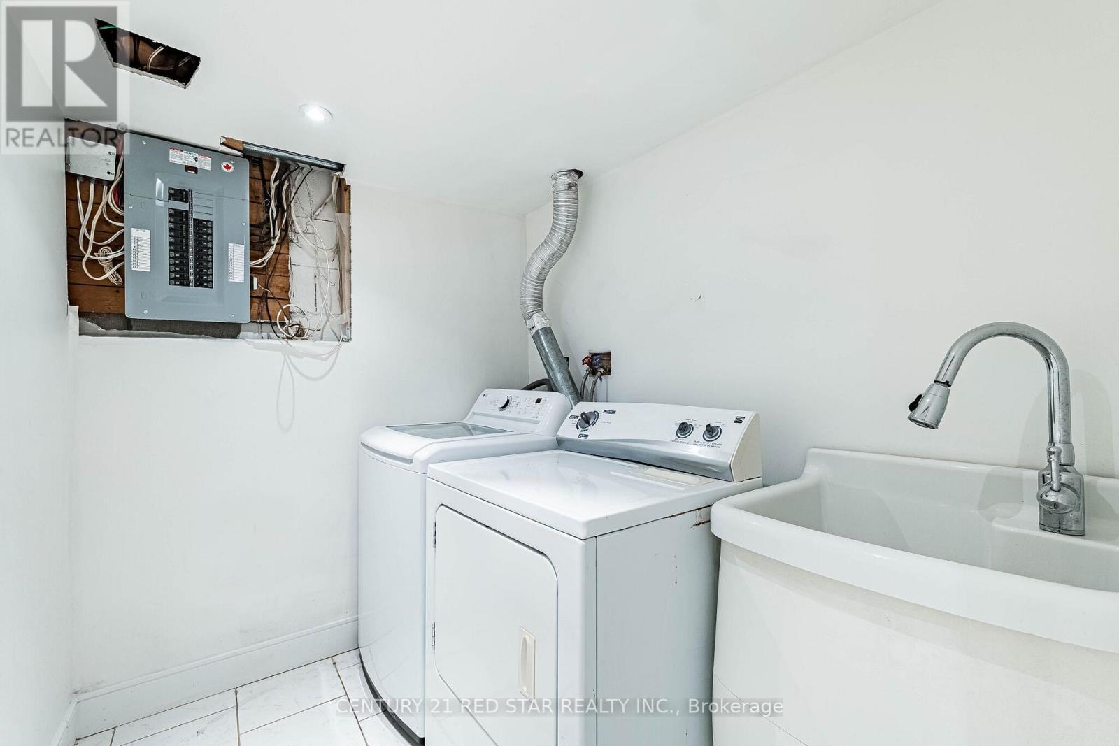 42 Broadfield Drive, Toronto, Ontario  M9C 1L7 - Photo 40 - W13723772