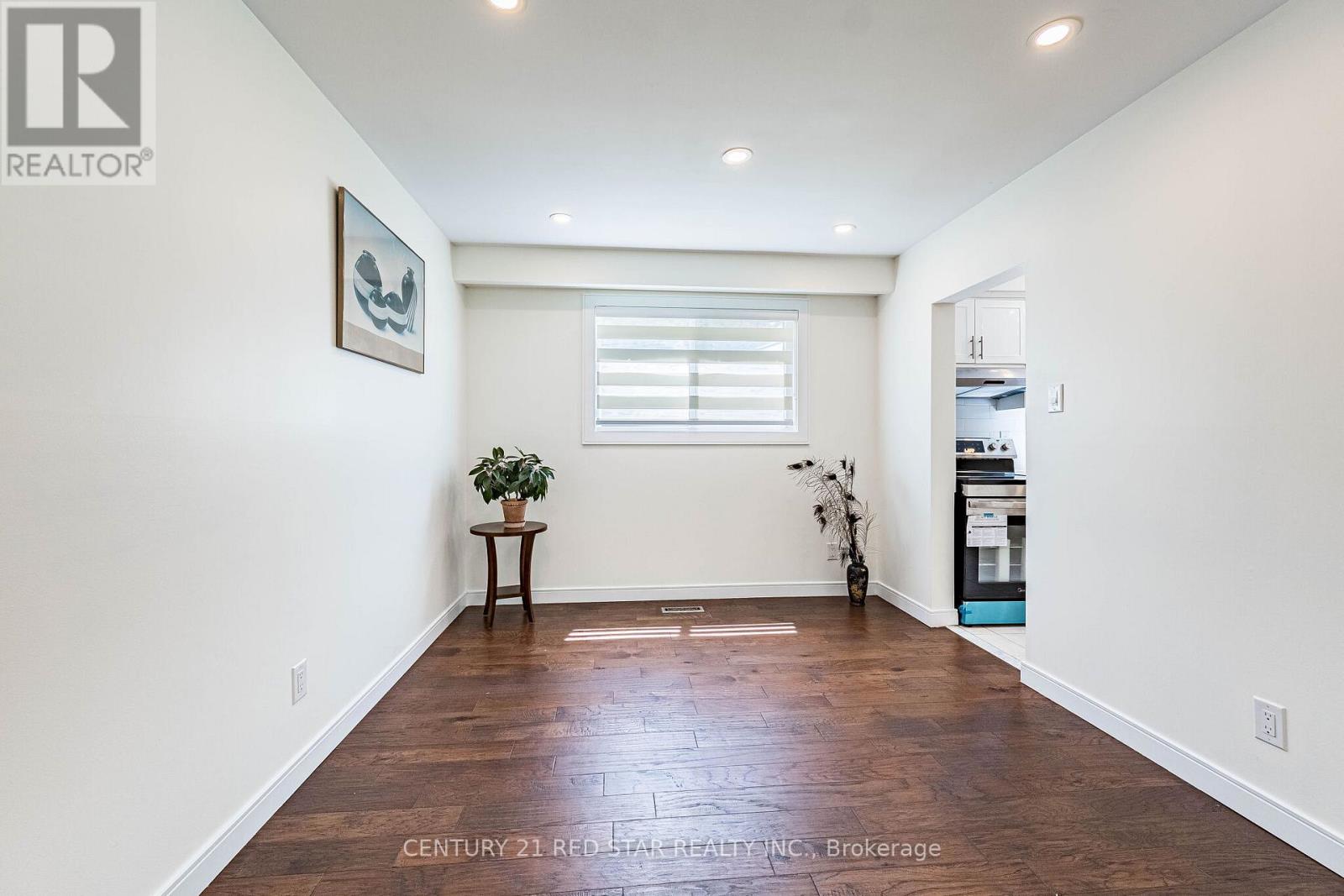 42 Broadfield Drive, Toronto, Ontario  M9C 1L7 - Photo 8 - W13723772