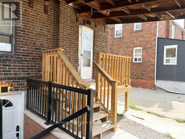 Main Floor Unit - 540 Old Weston Road, Toronto, Ontario  M6N 3B1 - Photo 3 - W13723788
