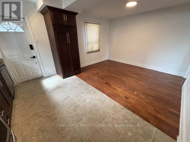 Main Floor Unit - 540 Old Weston Road, Toronto, Ontario  M6N 3B1 - Photo 6 - W13723788