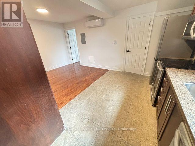Main Floor Unit - 540 Old Weston Road, Toronto, Ontario  M6N 3B1 - Photo 8 - W13723788
