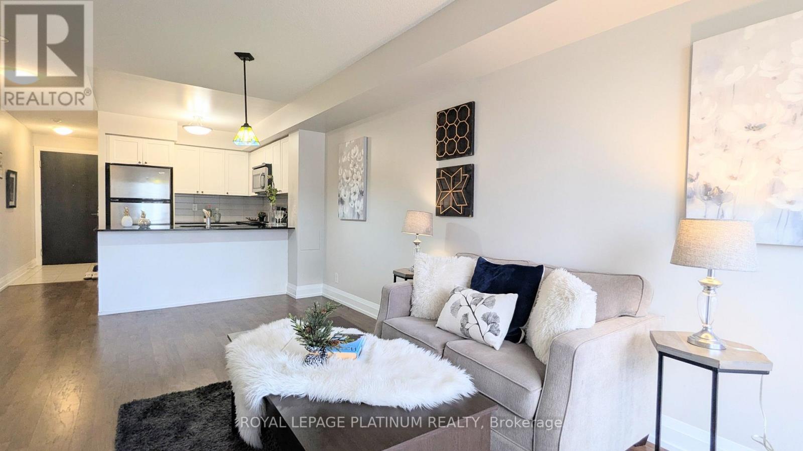 503 - 1070 Sheppard Avenue W, Toronto, Ontario  M3J 0G8 - Photo 2 - W13723802