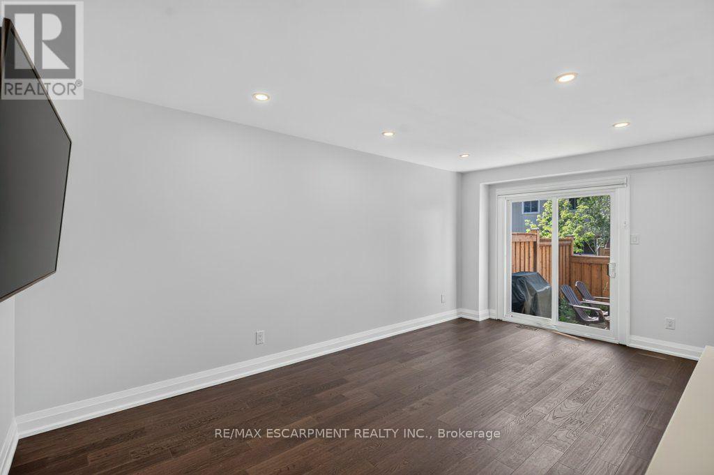 57 - 5005 Pinedale Avenue, Burlington, Ontario L7L 5J6 - Photo 15 - W13723838