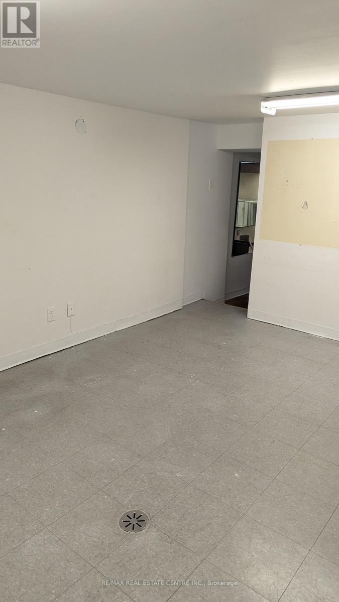 1289 Weston Road, Toronto, Ontario  M6M 4R2 - Photo 39 - W13723878