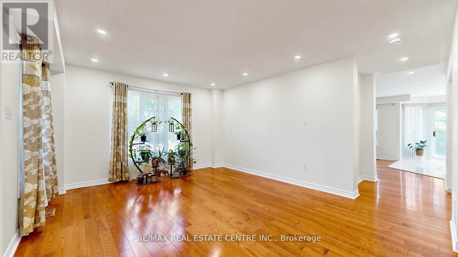5937 Summerside Drive, Mississauga, Ontario  L5M 6K8 - Photo 44 - W13723902