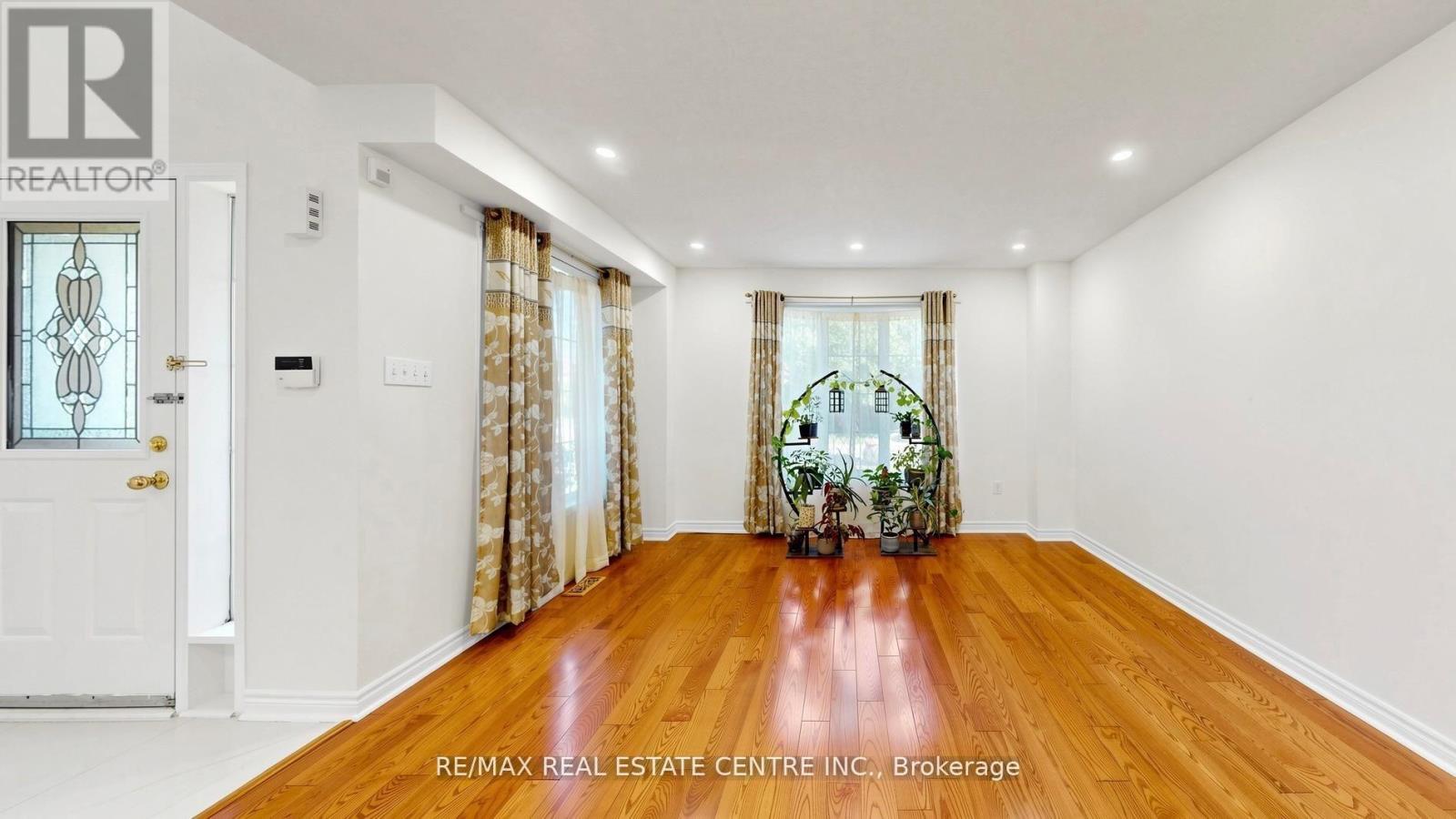 5937 Summerside Drive, Mississauga, Ontario  L5M 6K8 - Photo 45 - W13723902