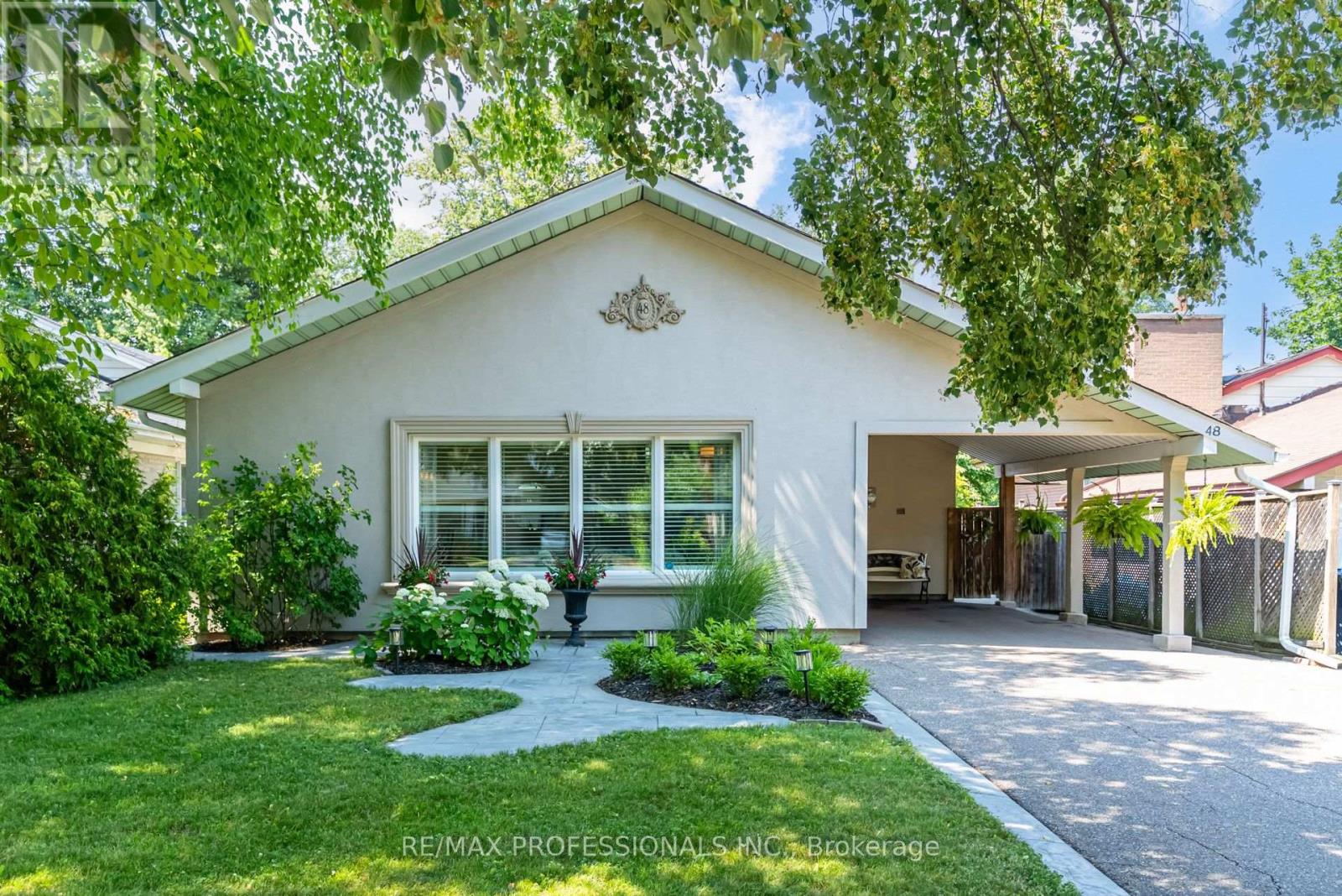48 GENTHORN AVENUE, Toronto, Ontario