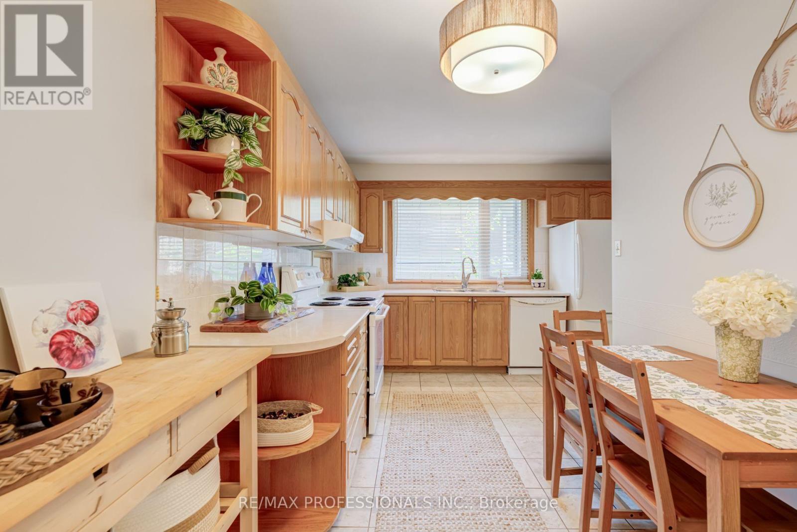 48 Genthorn Avenue, Toronto, Ontario  M9W 2S9 - Photo 15 - W13723908