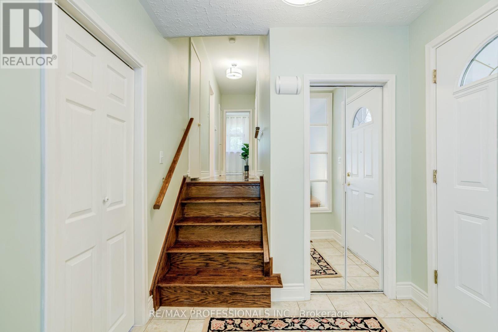 48 Genthorn Avenue, Toronto, Ontario  M9W 2S9 - Photo 22 - W13723908