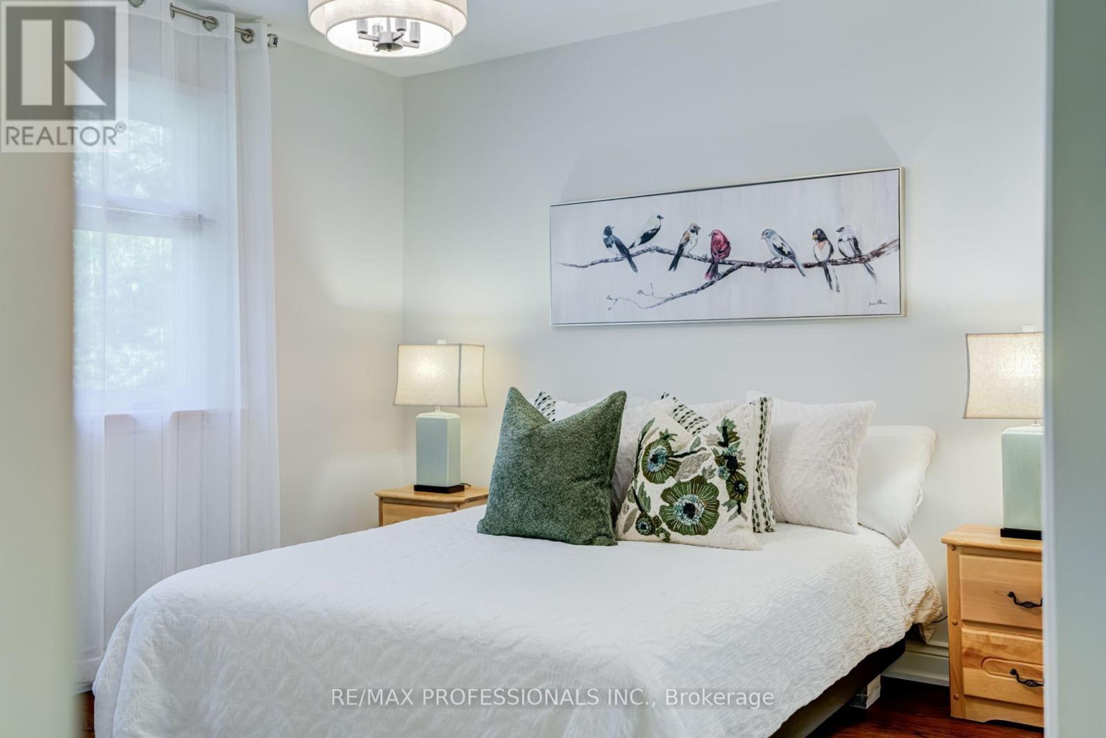 48 Genthorn Avenue, Toronto, Ontario  M9W 2S9 - Photo 24 - W13723908
