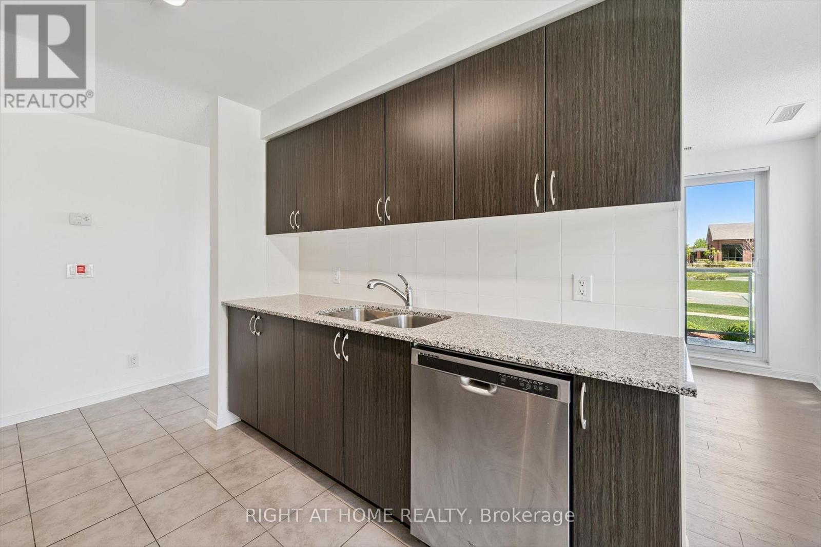 113 - 50 Via Rosedale Way, Brampton, Ontario L6R 3Z6 - Photo 12 - W13164794