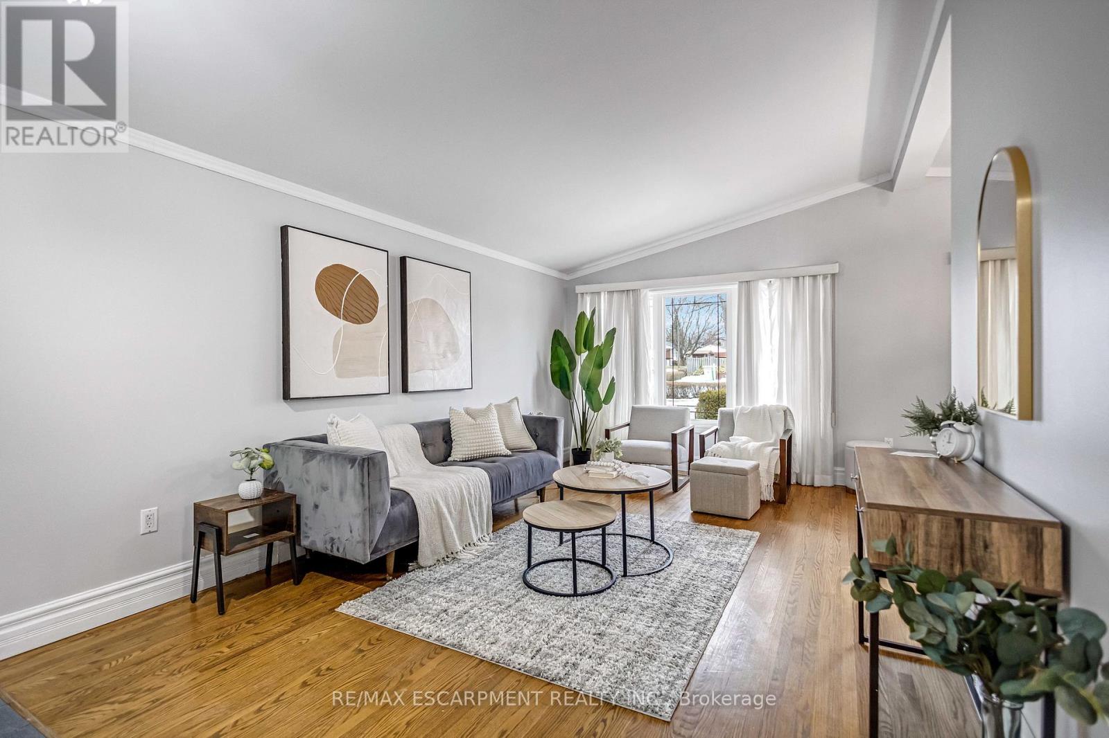 85 Ranchdale Drive, Hamilton, Ontario  L8V 2L9 - Photo 8 - X13054974