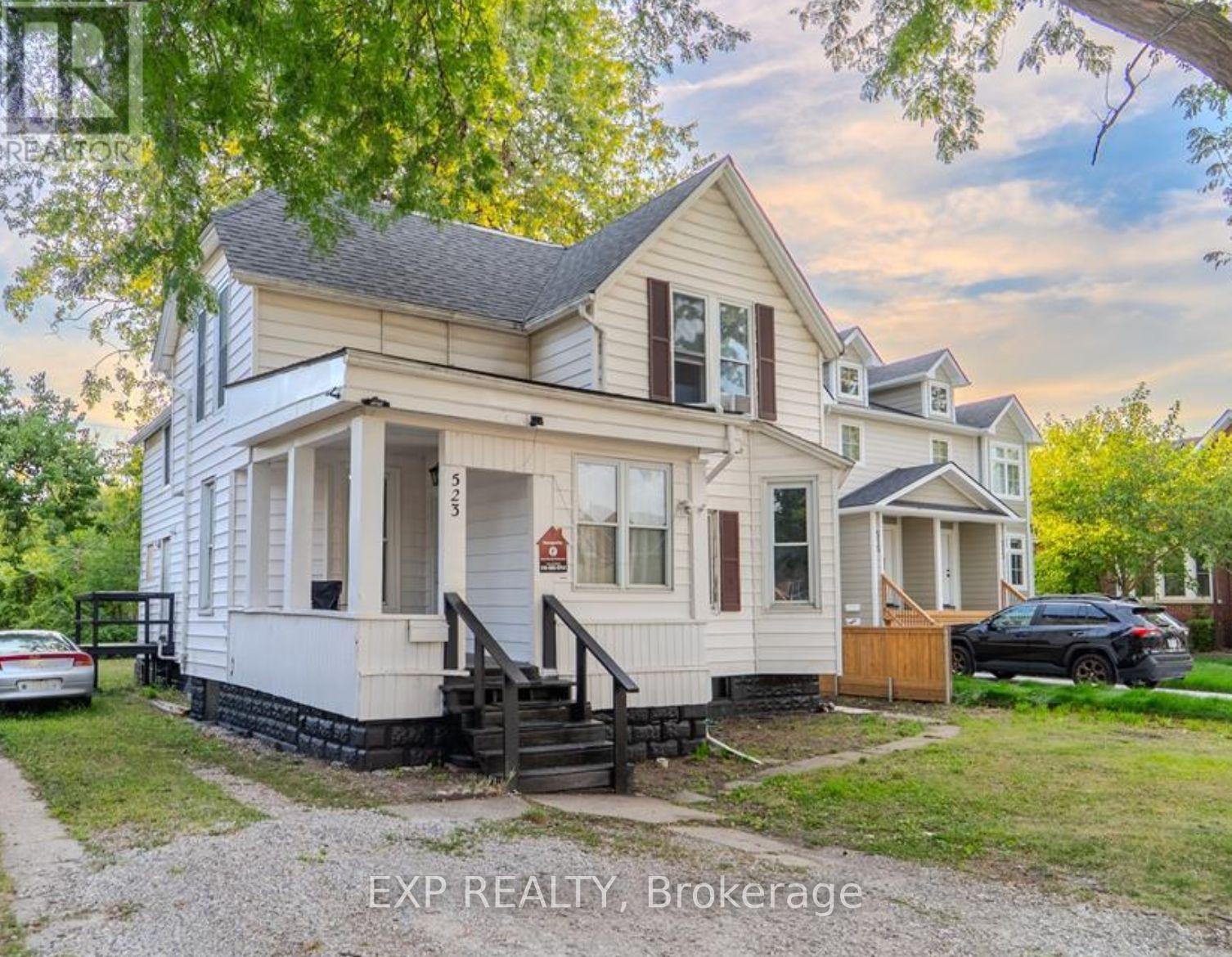 523 CARON AVENUE, Windsor, Ontario