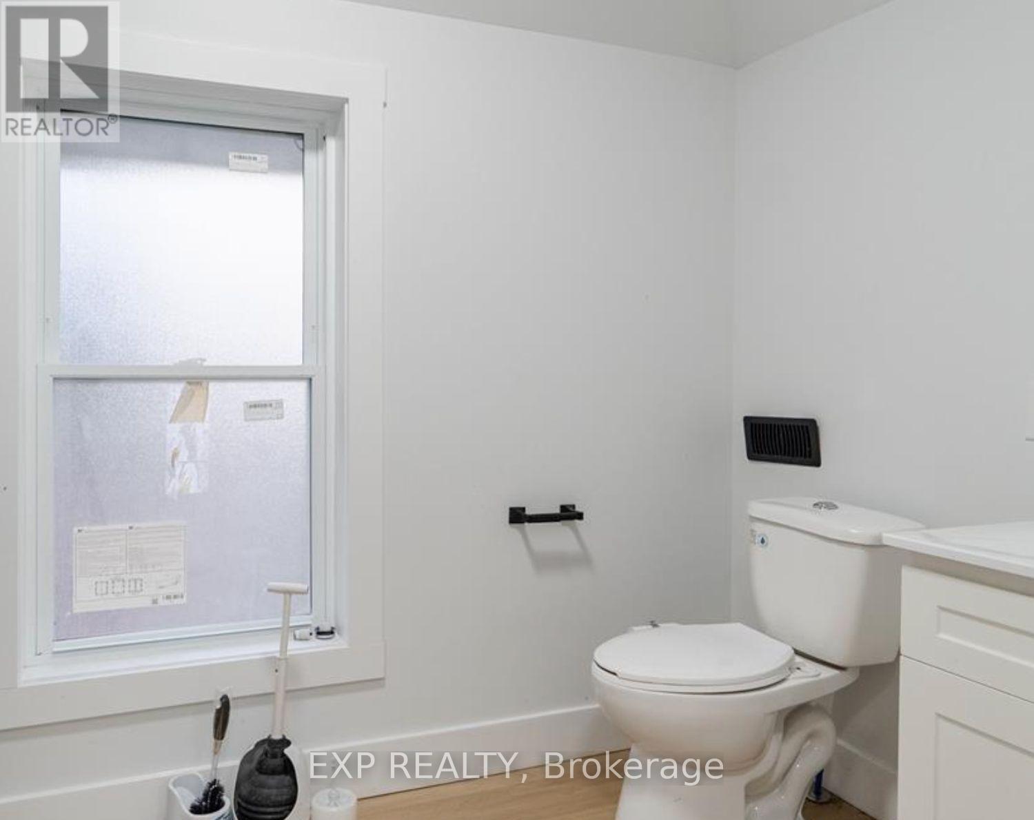 523 Caron Avenue, Windsor, Ontario  N9A 5B5 - Photo 11 - X13723754