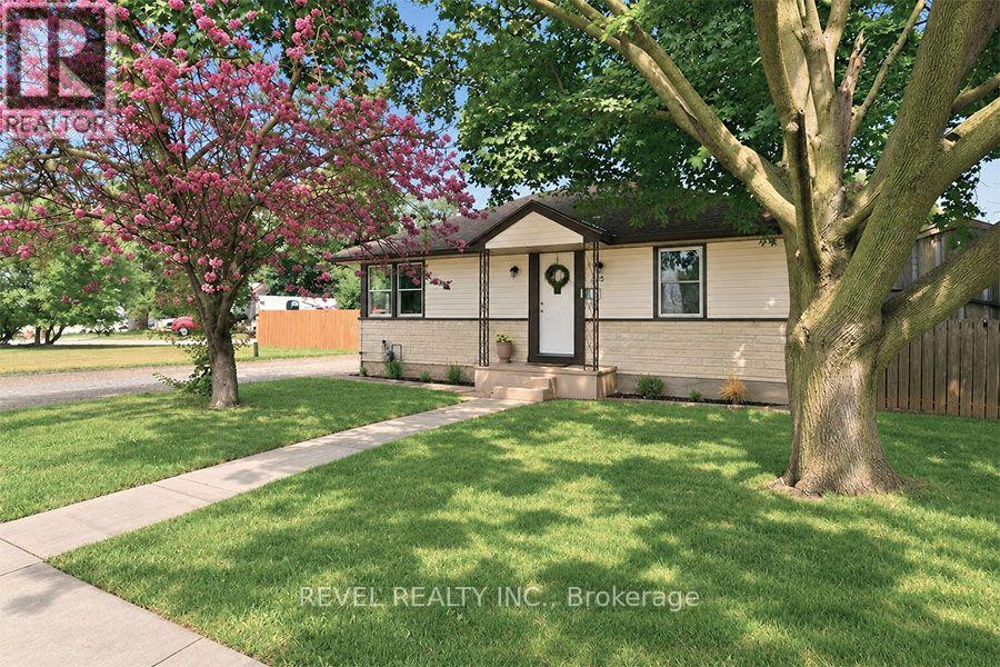 27 FRANK STREET, Brantford, Ontario