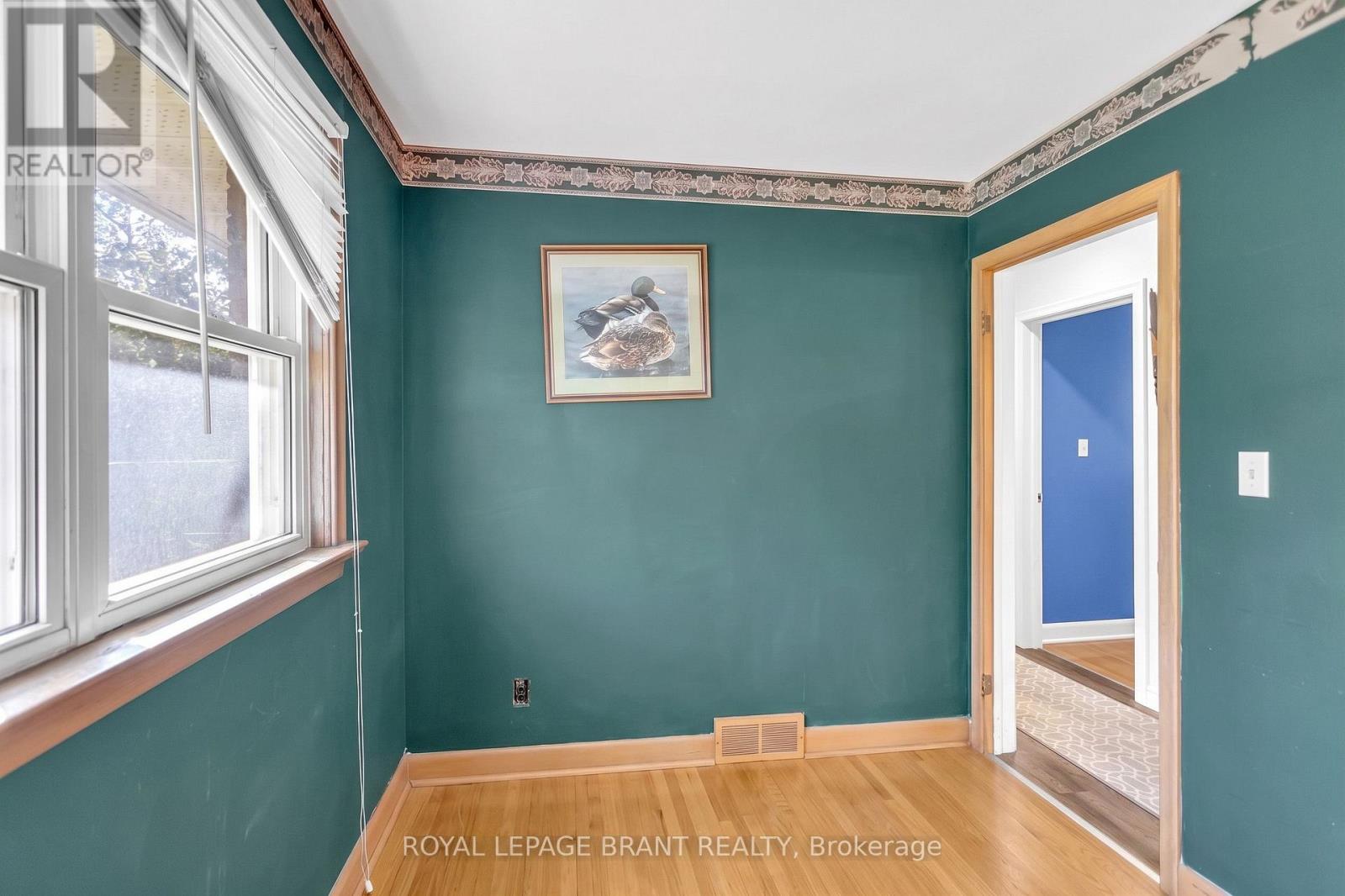 7 Willowdale Street, Brant, Ontario  N3T 5L7 - Photo 18 - X13723814