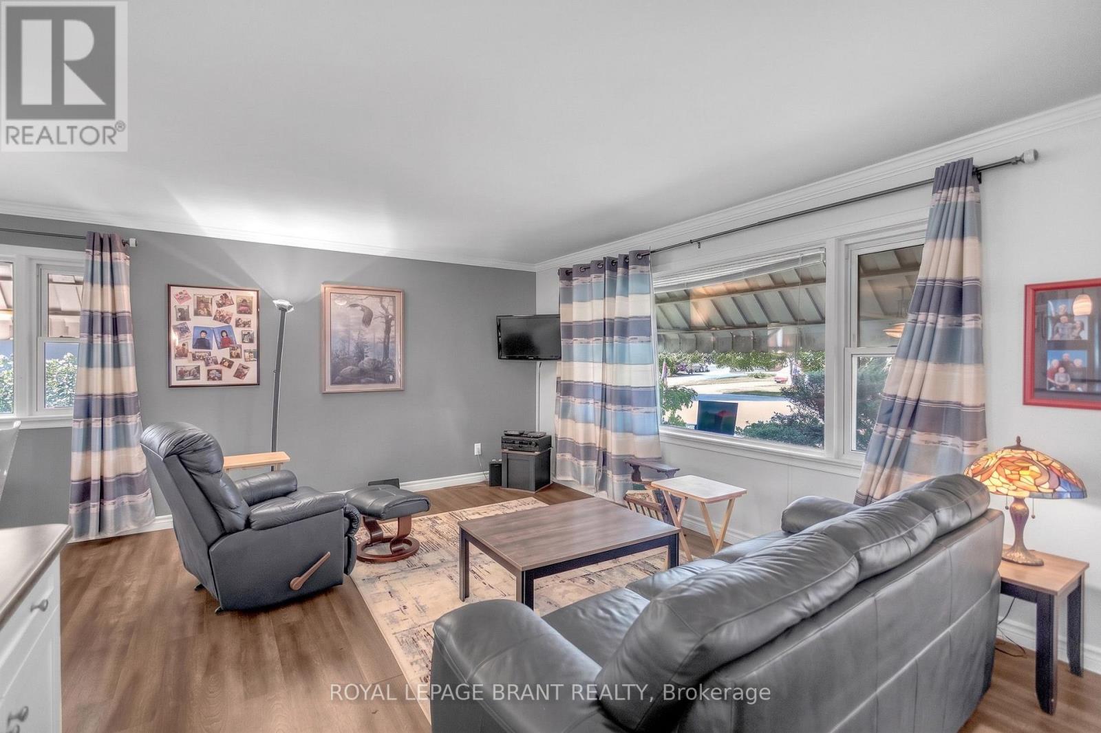 7 Willowdale Street, Brant, Ontario  N3T 5L7 - Photo 6 - X13723814