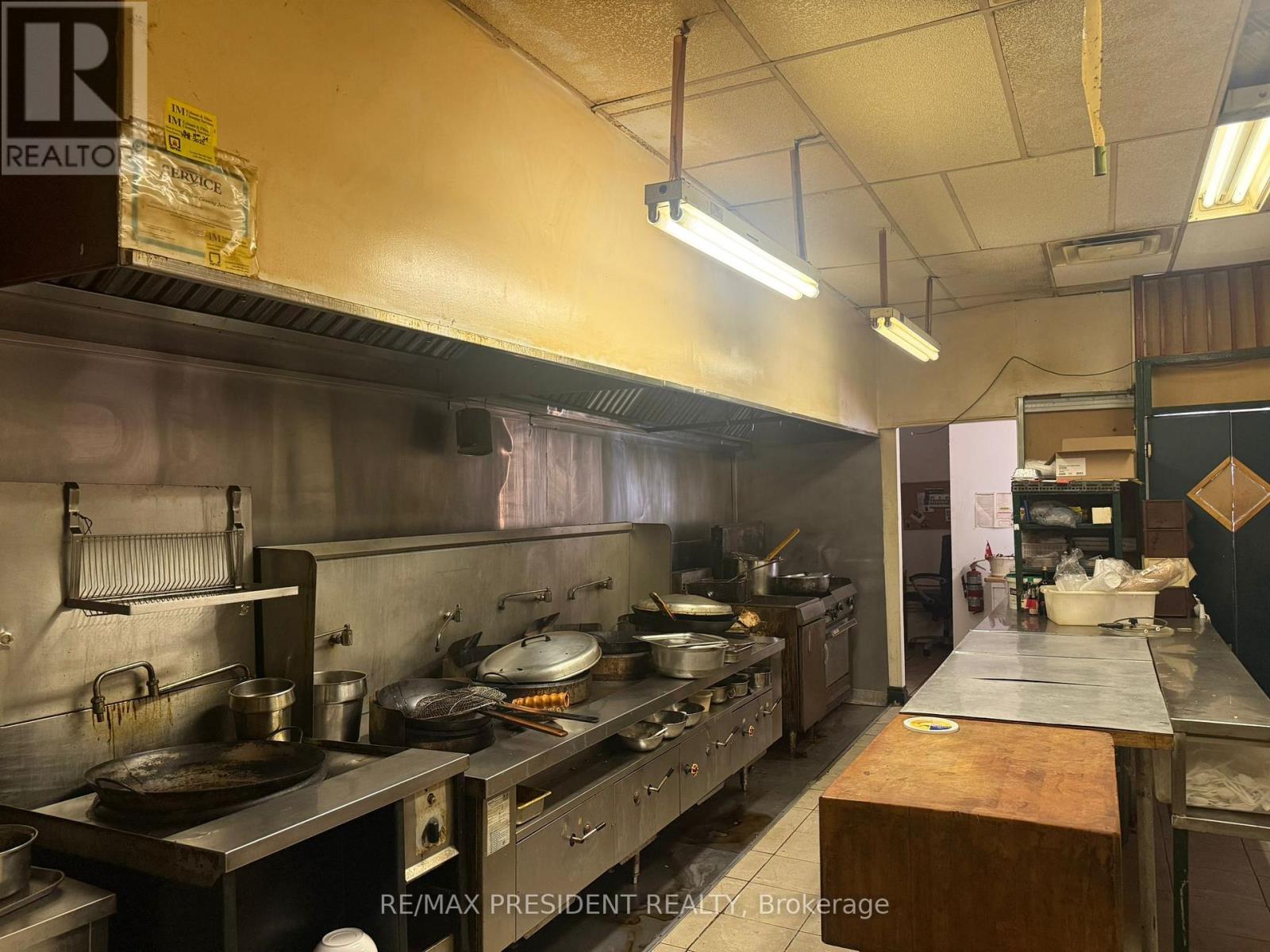 1247 Main Street E, Hamilton, Ontario  L8K 1A8 - Photo 11 - X13723852