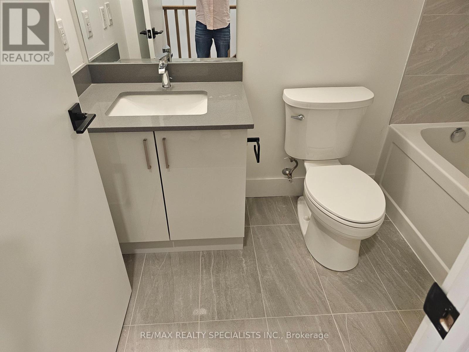 105 - 2782 Barton Street, Hamilton, Ontario  L8E 2J8 - Photo 12 - X13723910