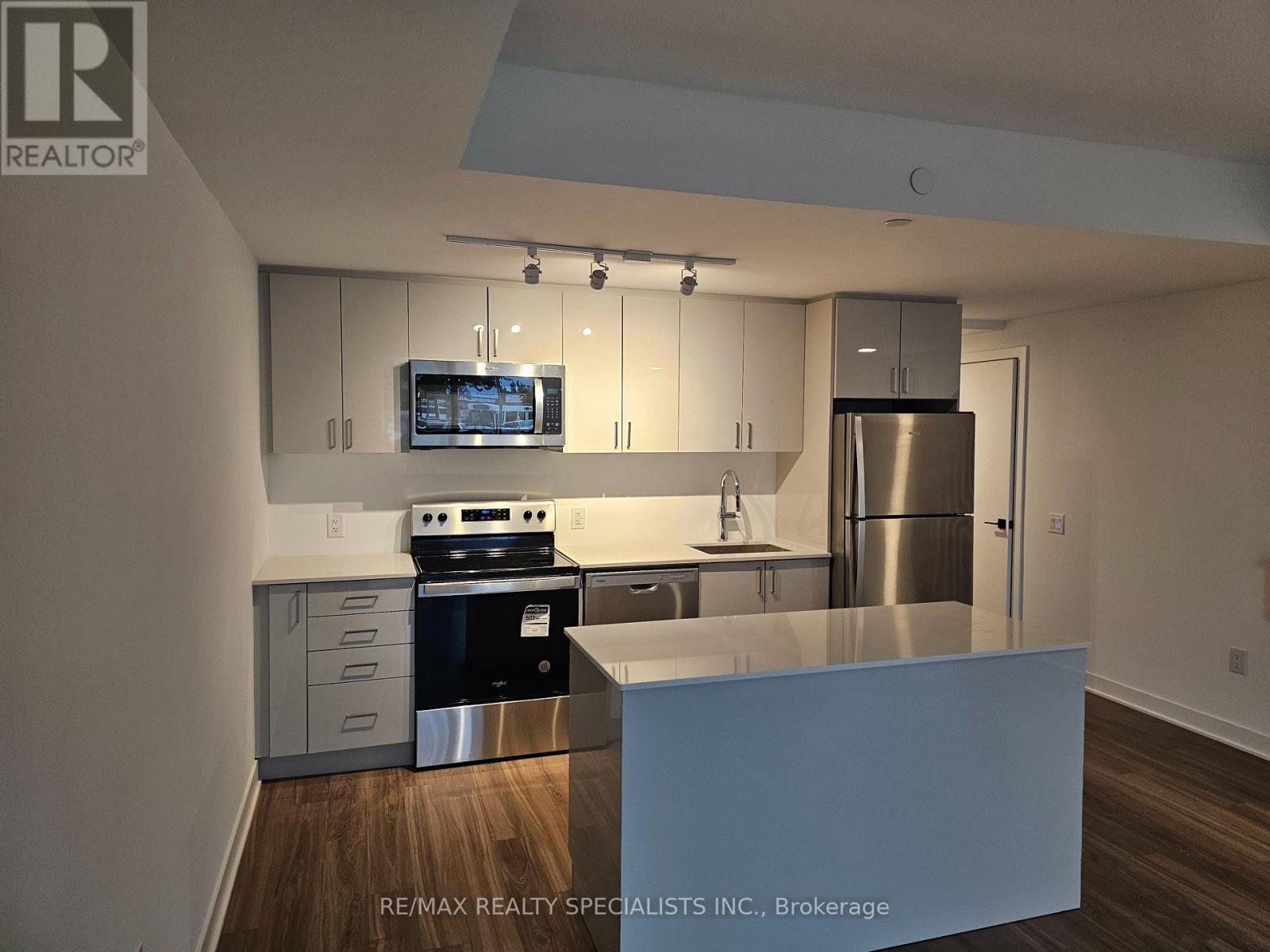105 - 2782 Barton Street, Hamilton, Ontario  L8E 2J8 - Photo 3 - X13723910