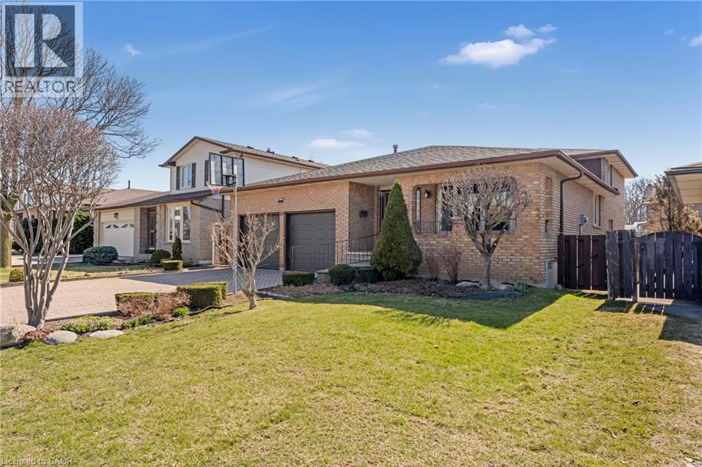 36 Skylark Drive, Hamilton, Ontario  L9A 4Y2 - Photo 4 - 40849563