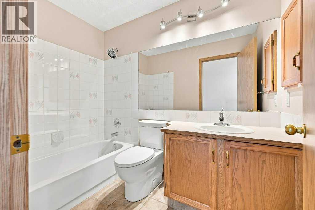16150 Shawbrooke Road SW, Calgary, Alberta T2Y 3B3 - Photo 25 - A2340455