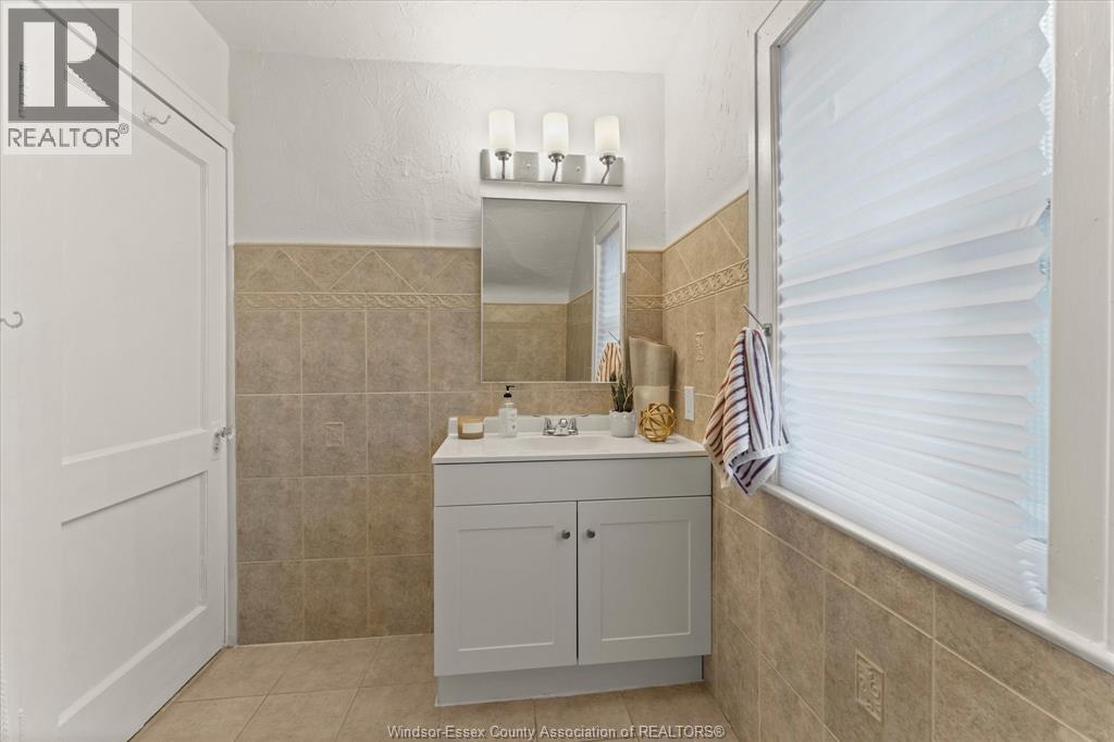 1423 Riverside Drive West, Windsor, Ontario  N9B 1A2 - Photo 34 - 26021078