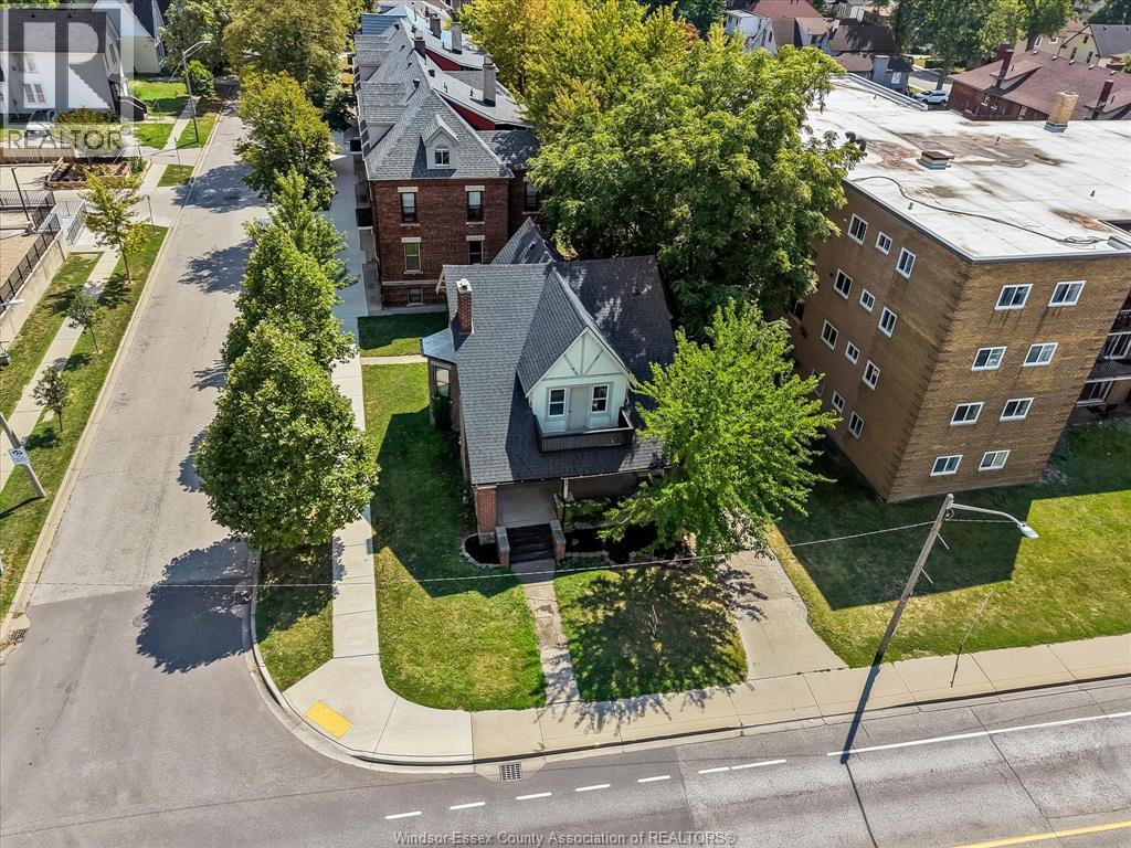 1423 Riverside Drive West, Windsor, Ontario  N9B 1A2 - Photo 38 - 26021078