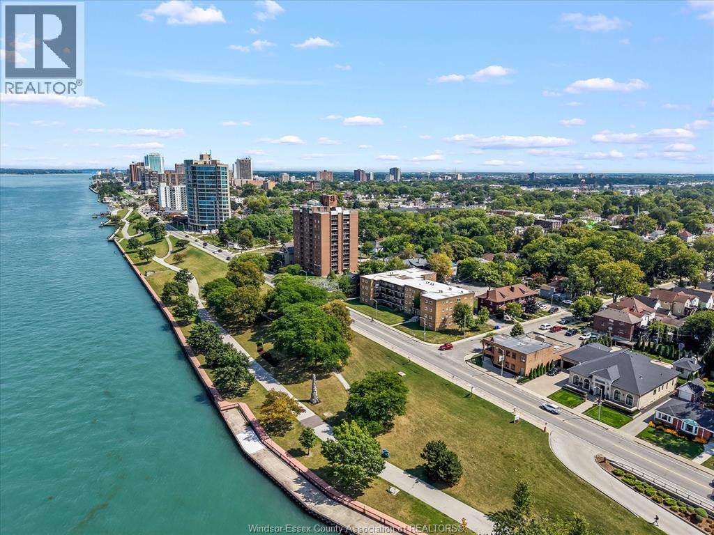 1423 Riverside Drive West, Windsor, Ontario  N9B 1A2 - Photo 42 - 26021078