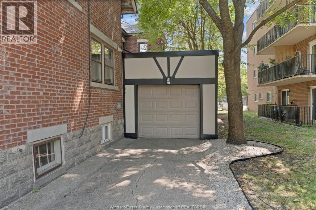 1423 Riverside Drive West, Windsor, Ontario  N9B 1A2 - Photo 7 - 26021078