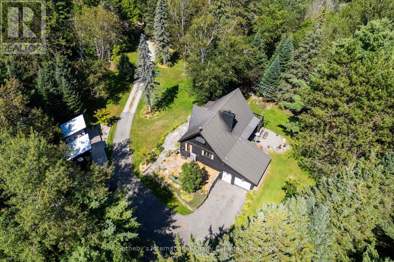132 DOUGLAS DRIVE, Bracebridge, Ontario