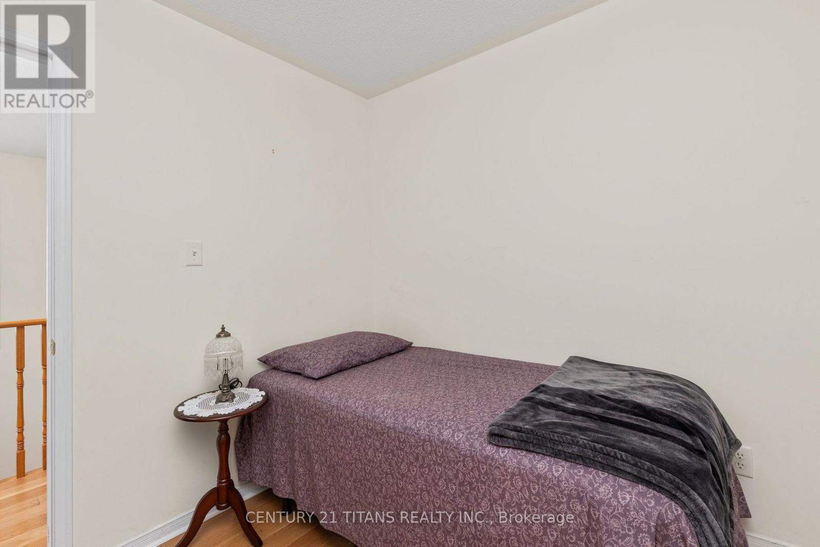 69 Rampart Crescent, Whitby, Ontario  L1P 1T7 - Photo 27 - E13703930