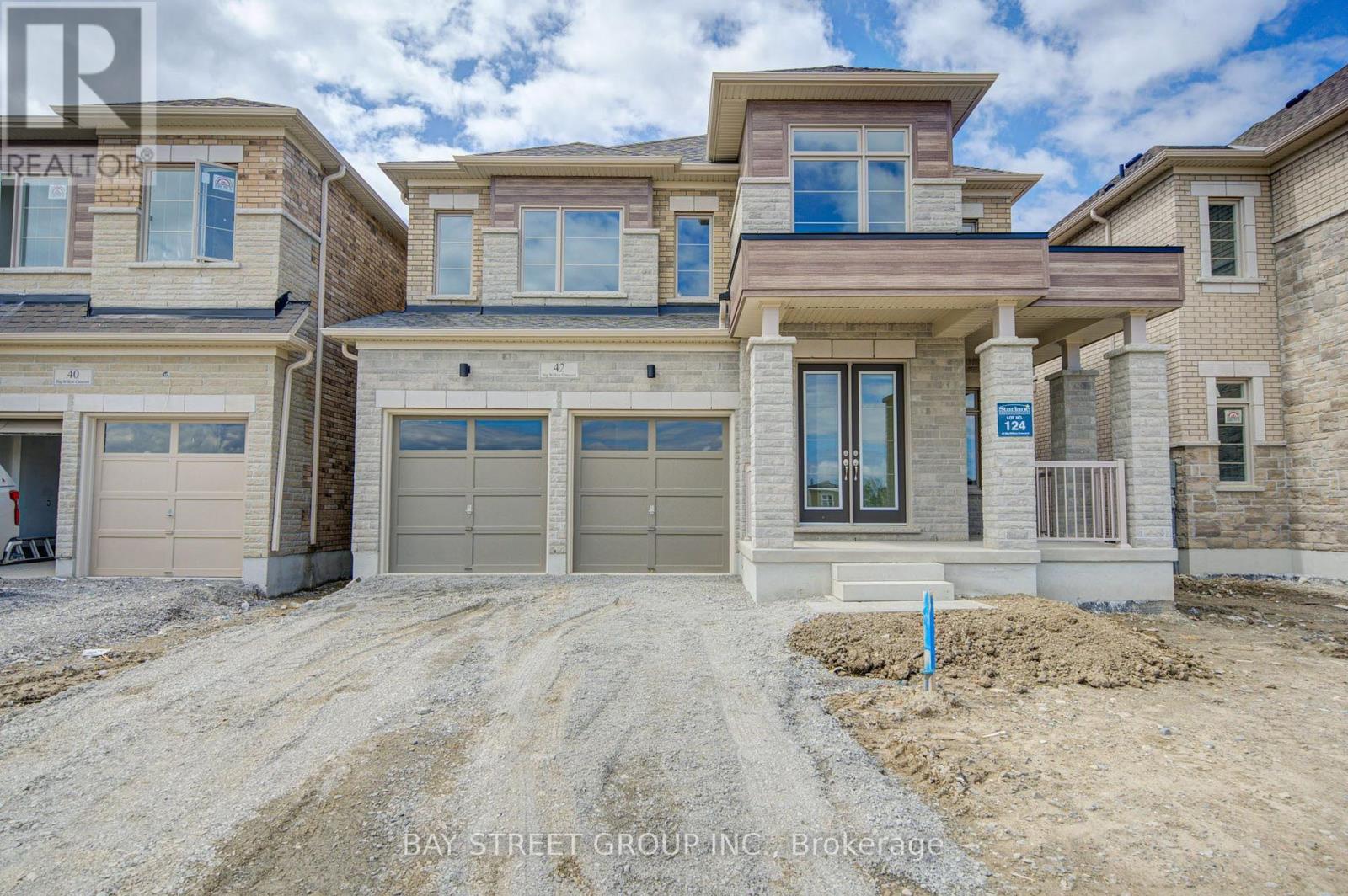 42 Big Willow Crescent, Richmond Hill, Ontario  L4E 3R4 - Photo 2 - N13033622