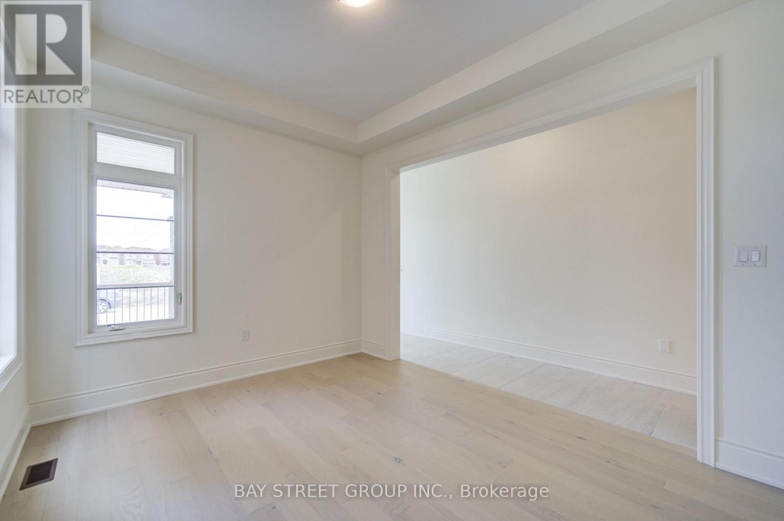 42 Big Willow Crescent, Richmond Hill, Ontario  L4E 3R4 - Photo 6 - N13033622