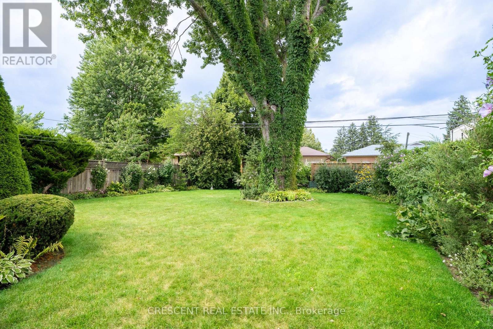 Lower - 14 Claymore Drive, Toronto, Ontario  M8Z 2R9 - Photo 12 - W13687996