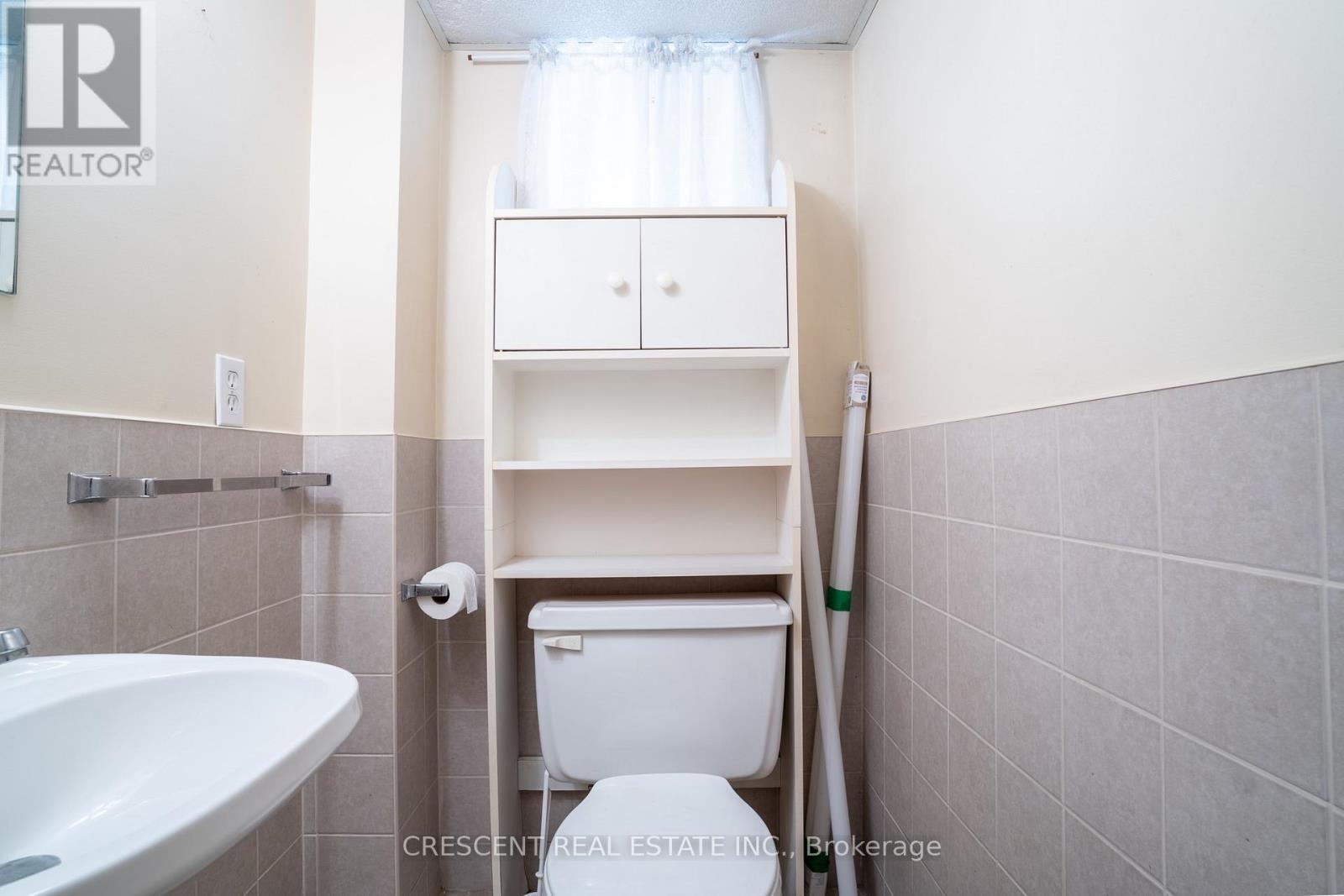 Lower - 14 Claymore Drive, Toronto, Ontario  M8Z 2R9 - Photo 5 - W13687996