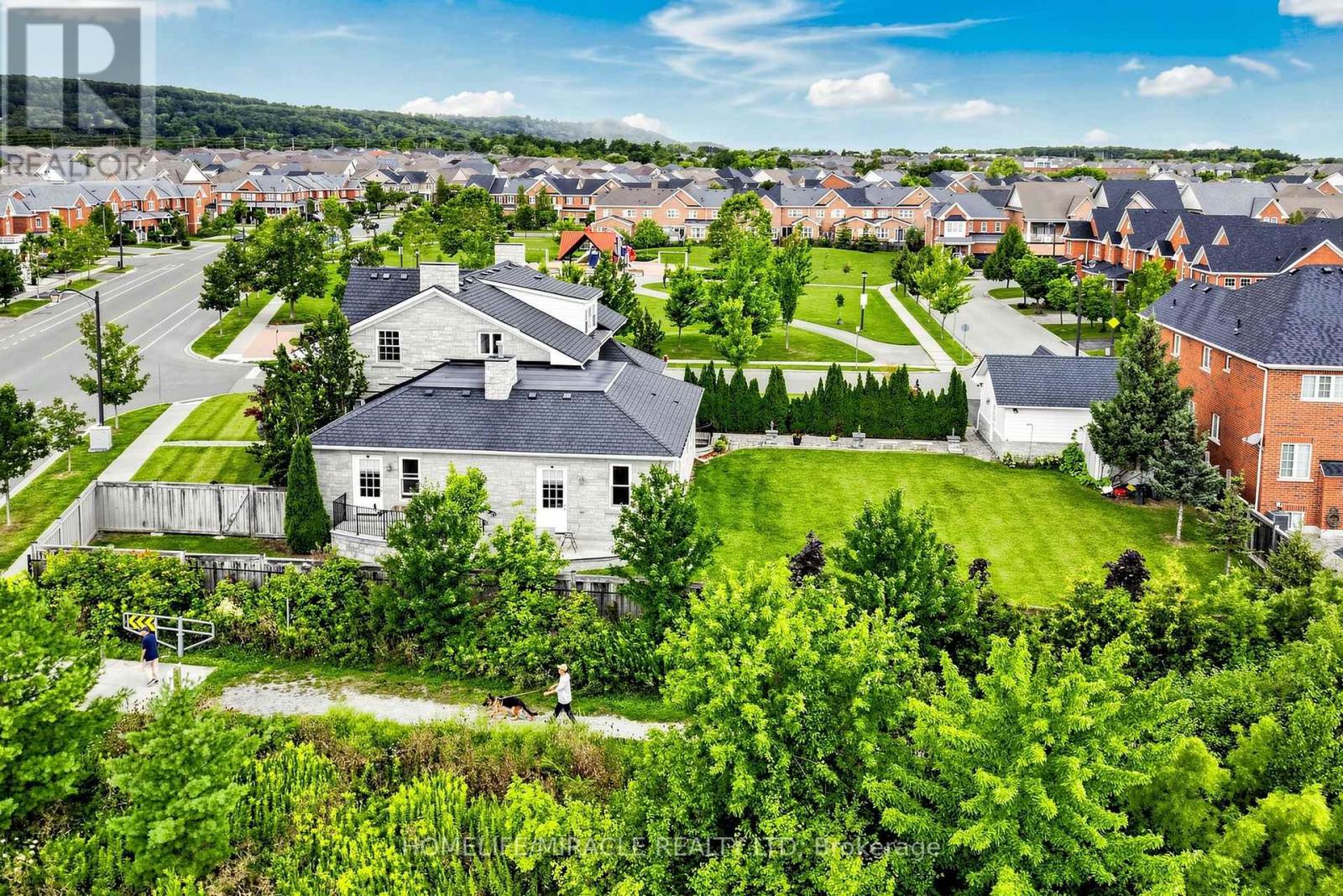 477 Savoline Boulevard, Milton, Ontario  L9T 7X4 - Photo 2 - W13720318