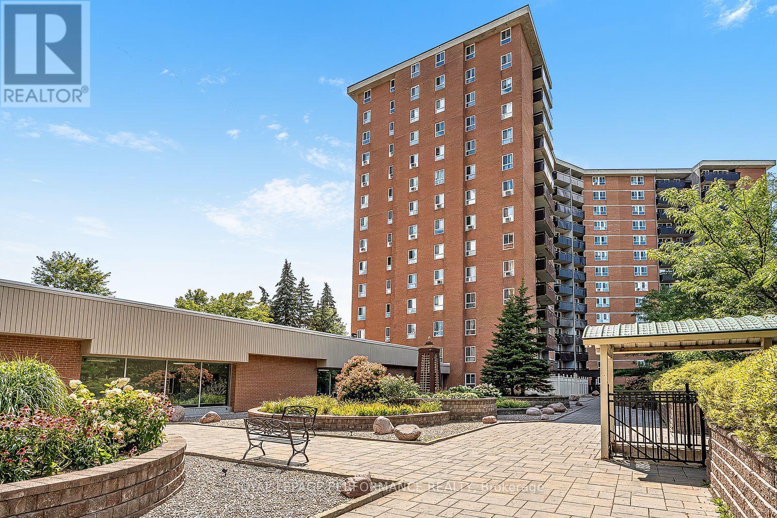 1406 - 2000 Jasmine Crescent, Ottawa, Ontario  K1J 8K4 - Photo 2 - X13723960
