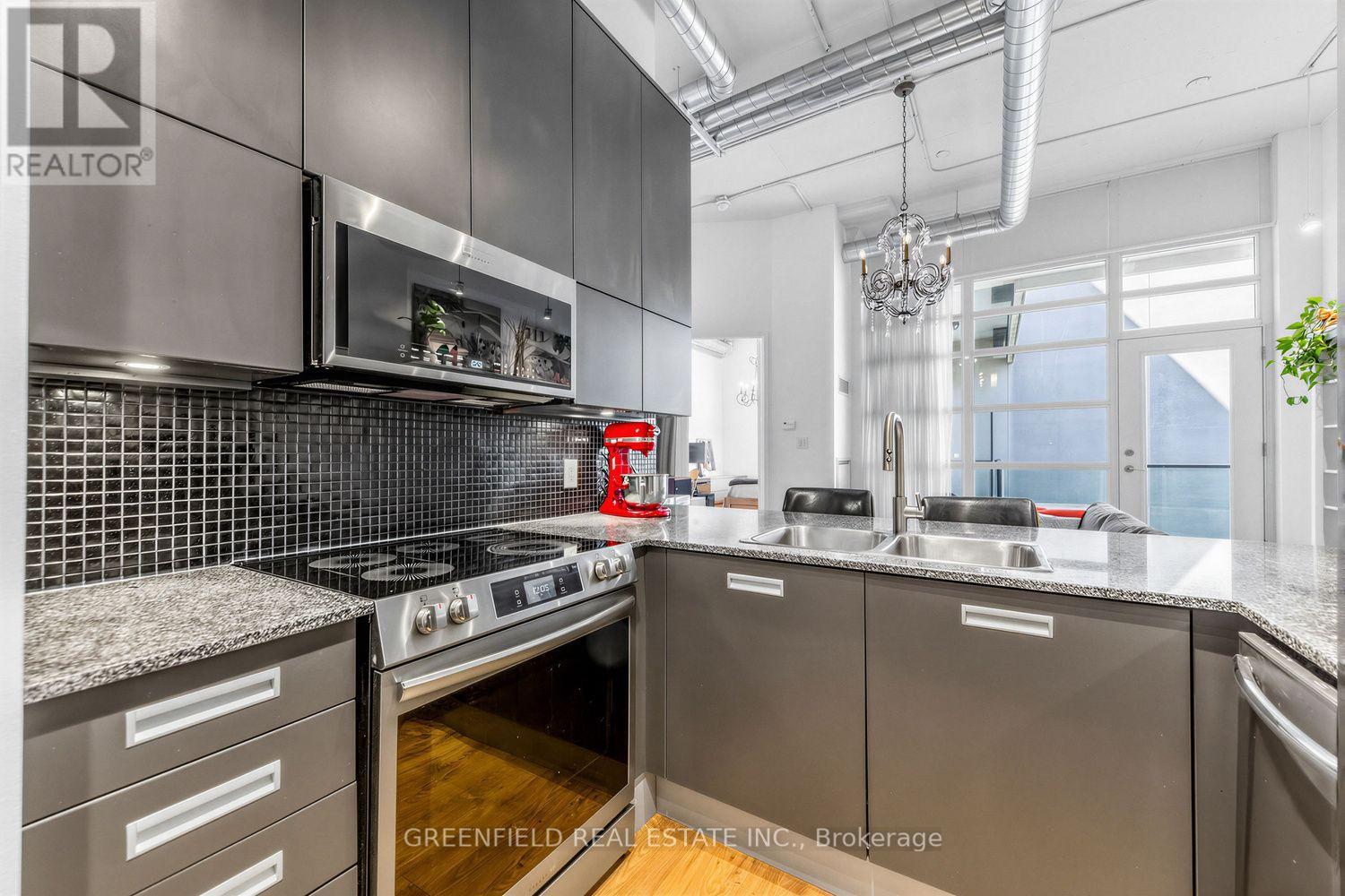 410 - 380 Macpherson Avenue N, Toronto, Ontario  M4V 3E3 - Photo 9 - C13723958