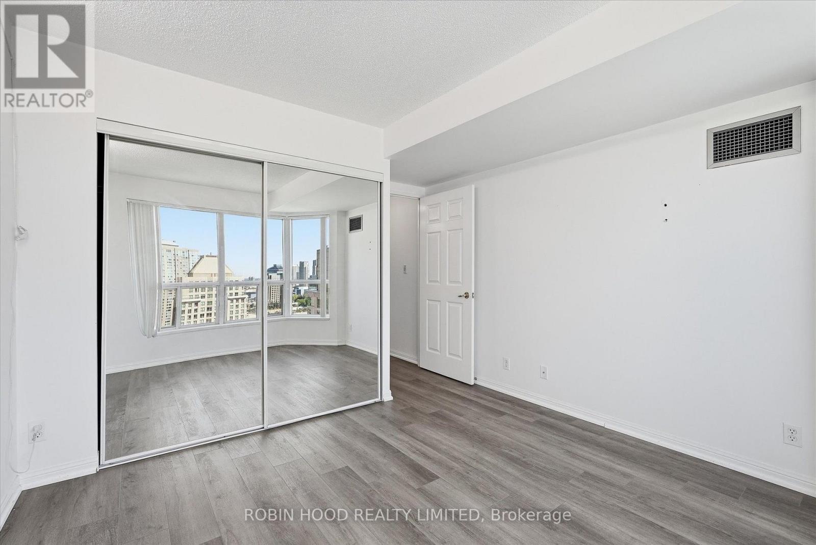 Ph109 - 11 Lee Centre Drive, Toronto, Ontario  M1H 3J5 - Photo 17 - E13723982