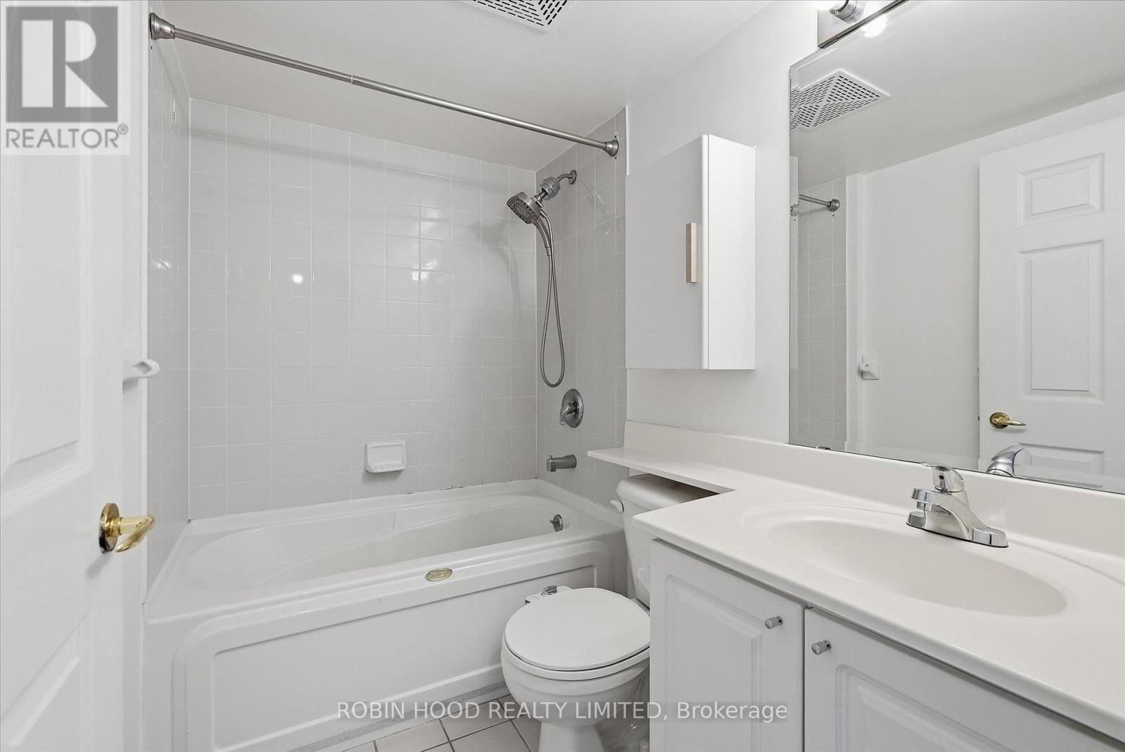 Ph109 - 11 Lee Centre Drive, Toronto, Ontario  M1H 3J5 - Photo 22 - E13723982