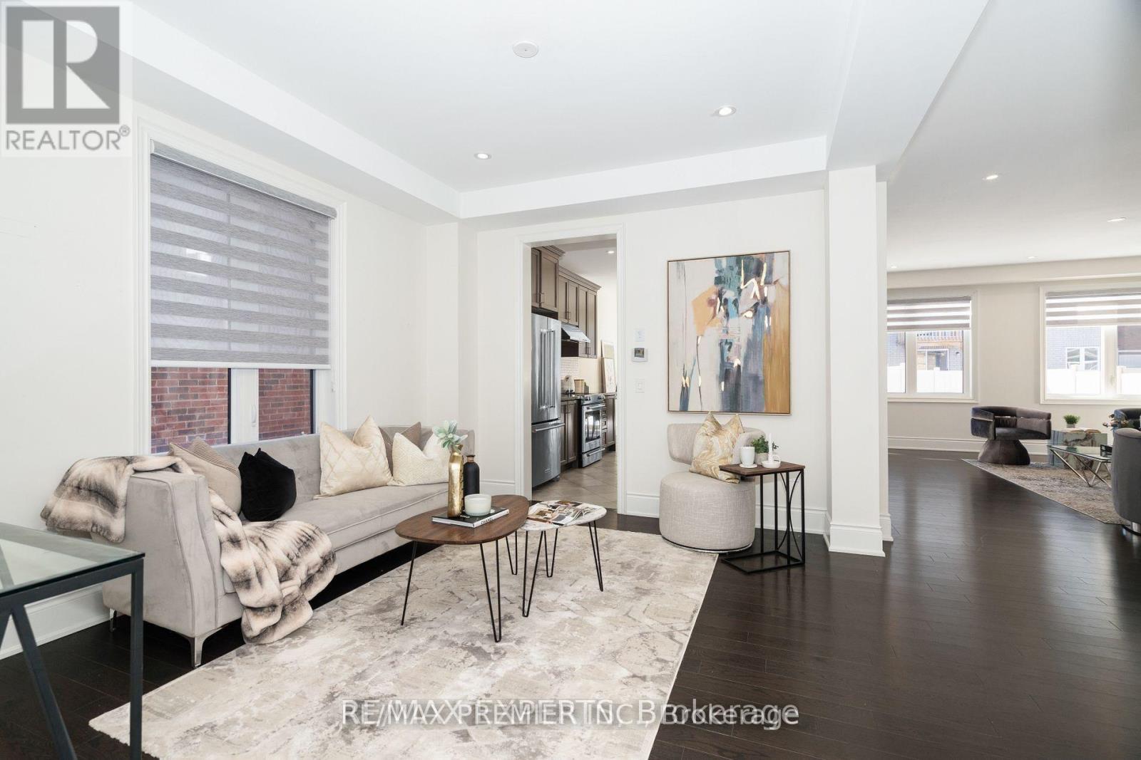 89 Forest Edge Crescent, East Gwillimbury, Ontario  L9N 0S6 - Photo 4 - N13723984