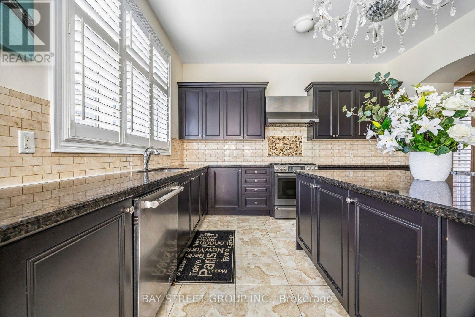 39 Harley Drive, Vaughan, Ontario  L4H 3P4 - Photo 16 - N13724004